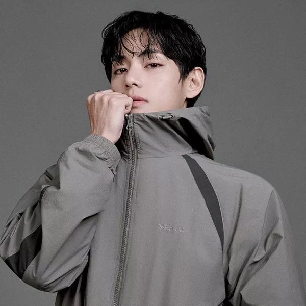 V (BTS)の最新写真