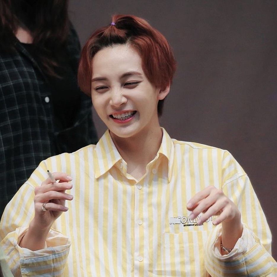 Recent activity shot of Jeonghan (SEVENTEEN)
