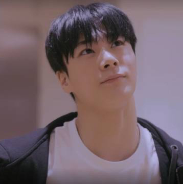 Latest photo of Moonbin (ASTRO)