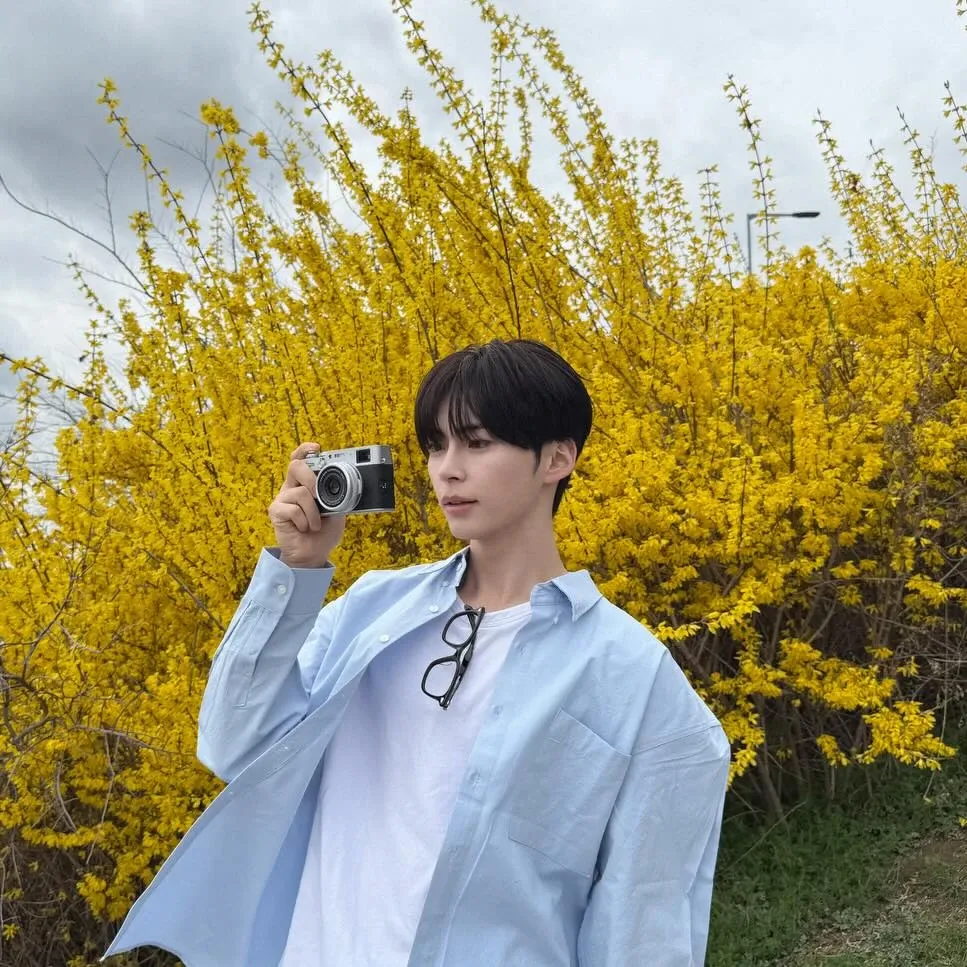 成韩彬 (ZEROBASEONE)粉丝拍下的瞬间