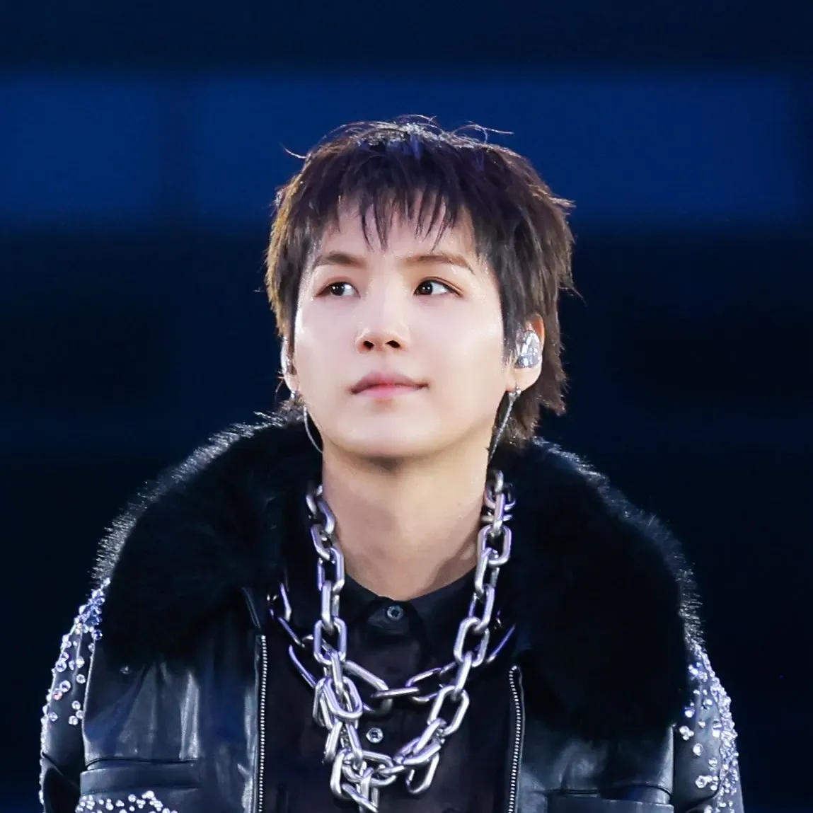 Foto aktivitas terbaru SUGA (BTS)