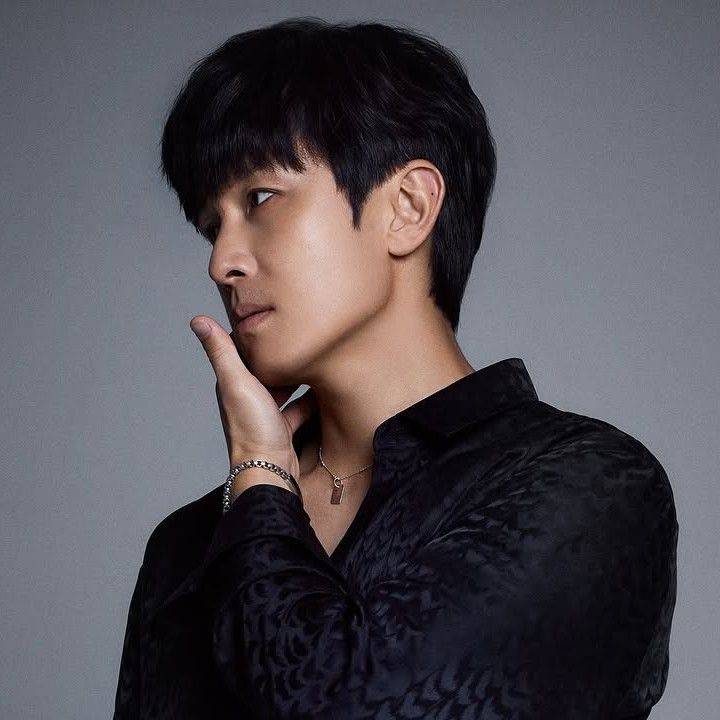 A moment captured by Kim Dongwan (SHINHWA)'s fan