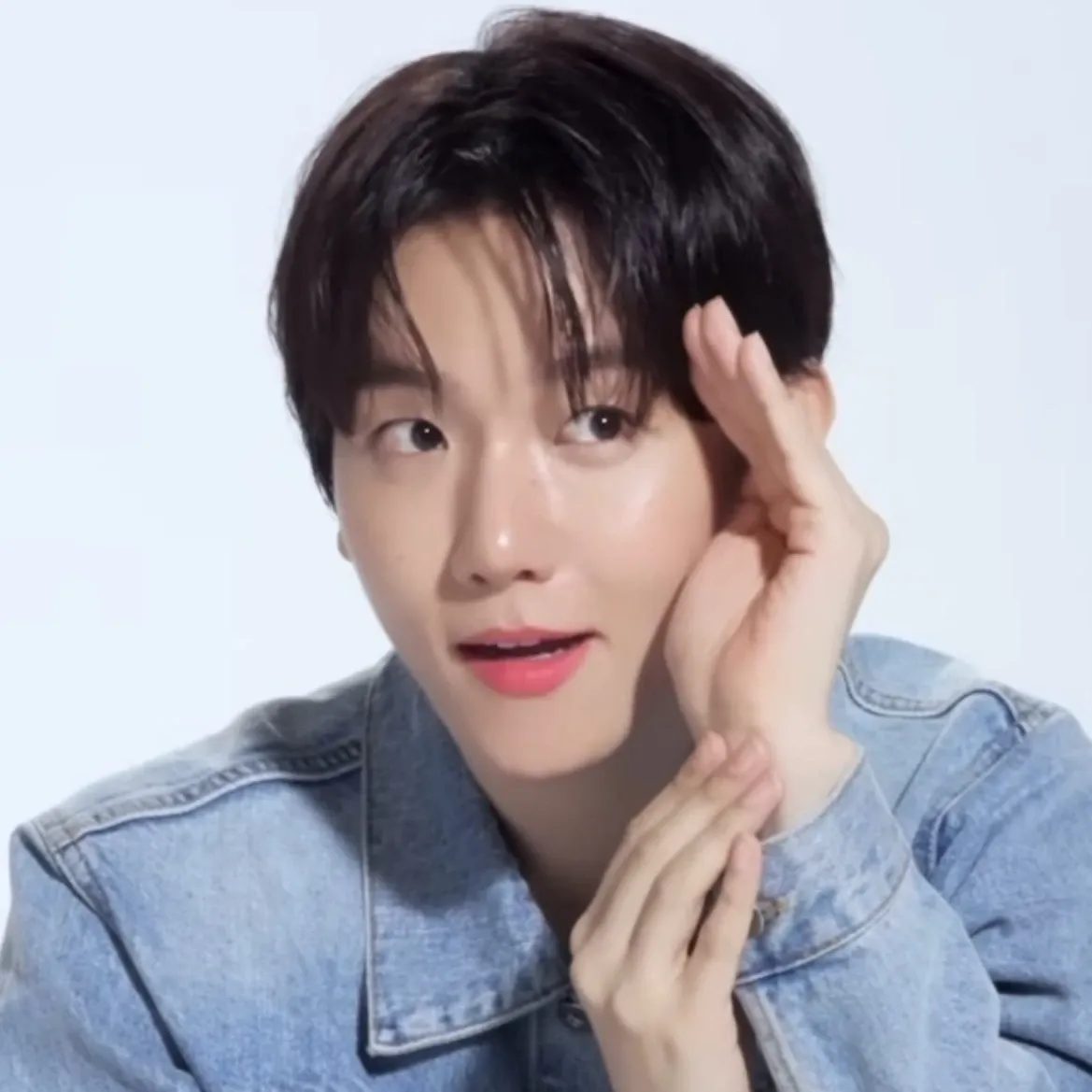 伯賢 (EXO)的幕後花絮