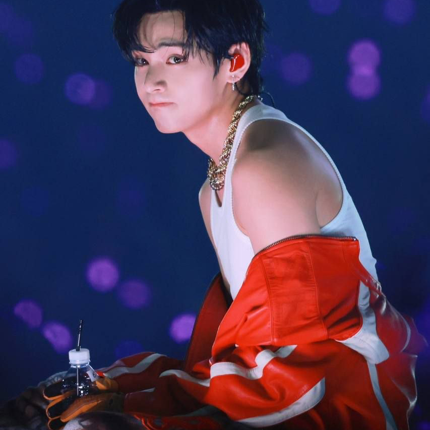 Recent activity shot of V (BTS)