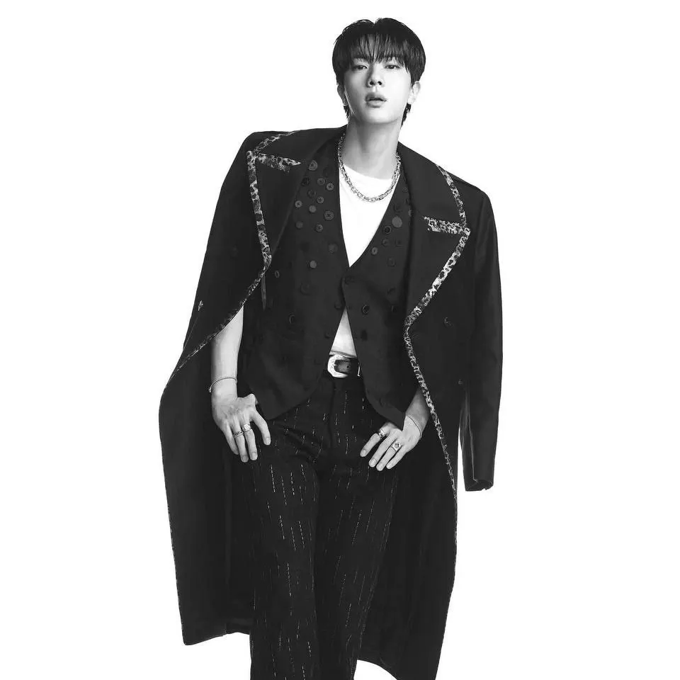Foto terbaru Jin (BTS)