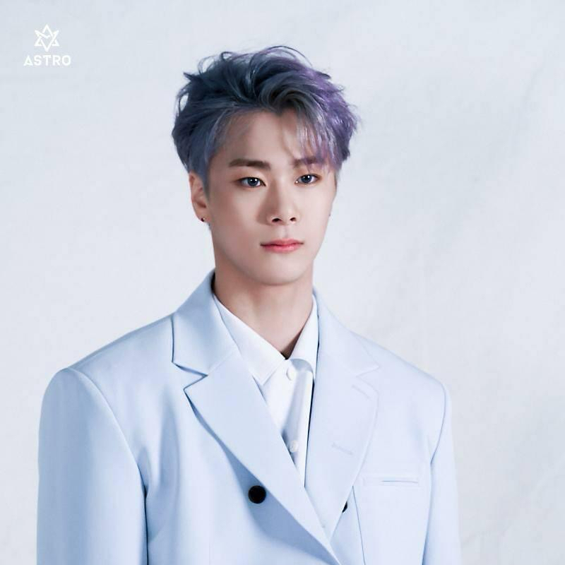 A moment captured by Moonbin (ASTRO)'s fan