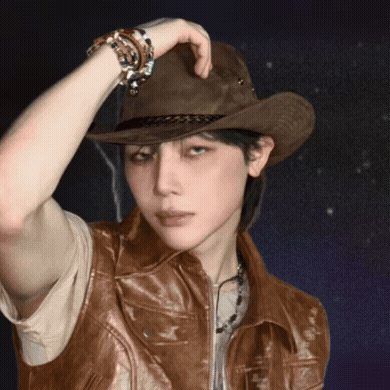 A moment captured by Nicholas (&TEAM)'s fan