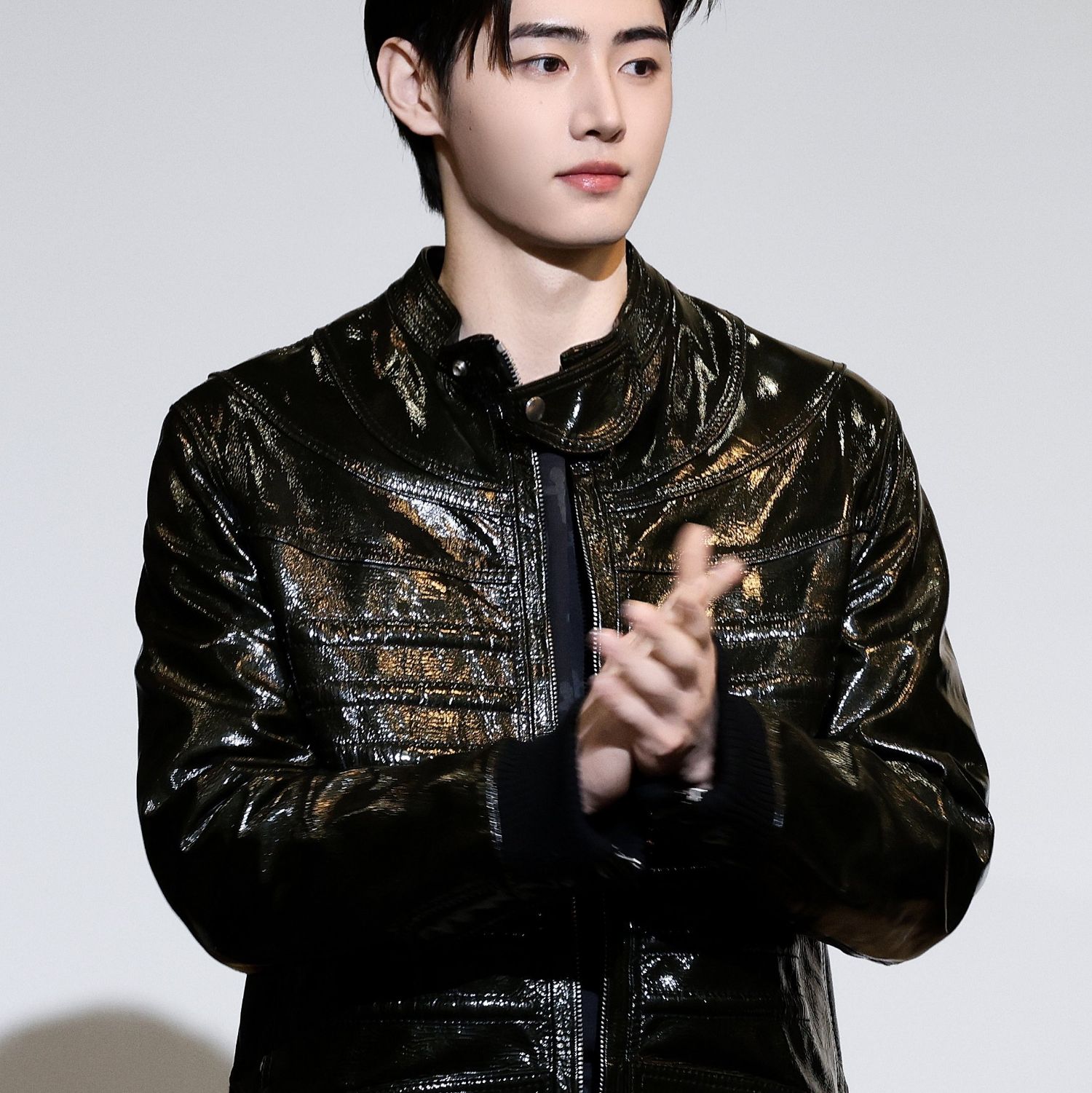 Behind-the-scenes cut of Sunghoon (ENHYPEN)