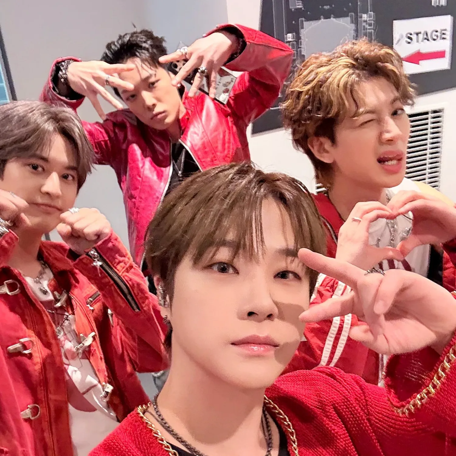Momen yang diabadikan oleh penggemar iKON