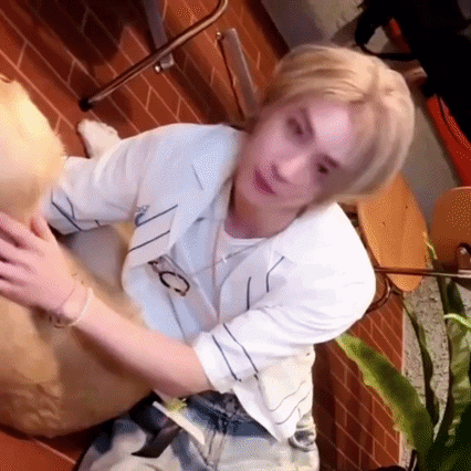 Leehan (BOYNEXTDOOR)的幕後花絮