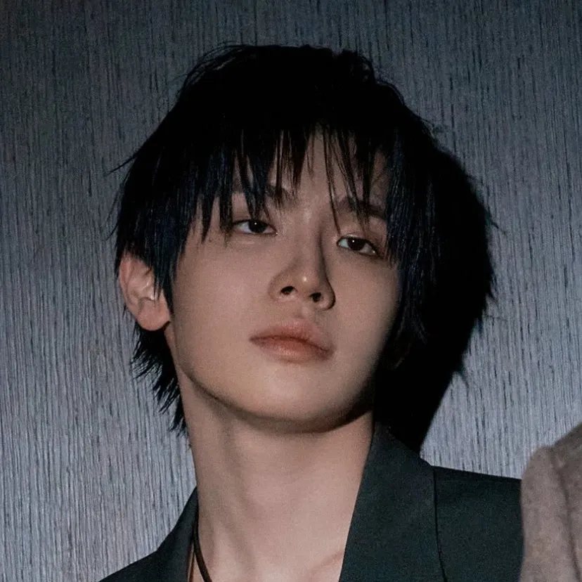 Recent activity shot of Kim Taerae (ZEROBASEONE)