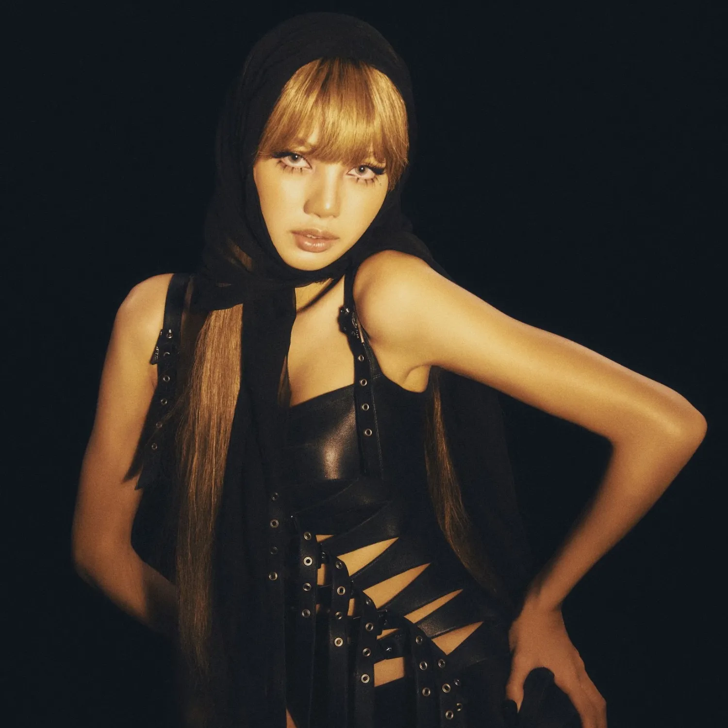 Foto aktivitas terbaru Lisa (BLACKPINK)