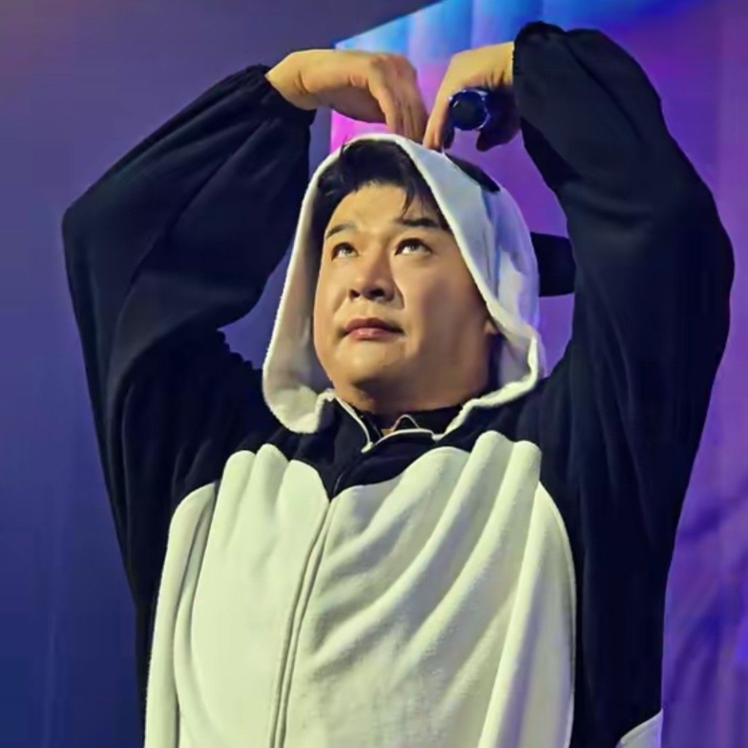 A moment captured by Shindong (Super Junior)'s fan