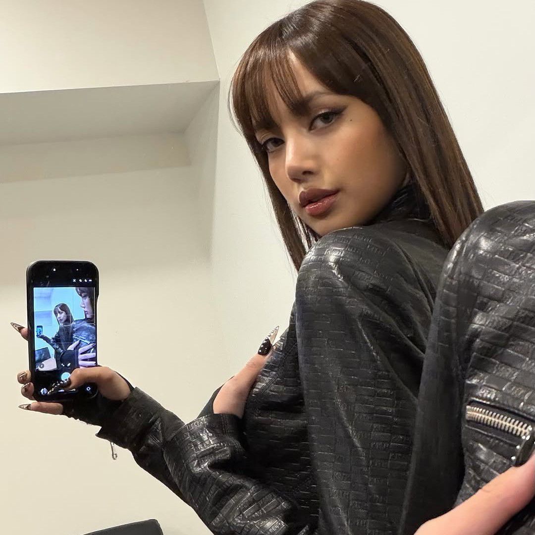 리사 (BLACKPINK)의 최신 사진