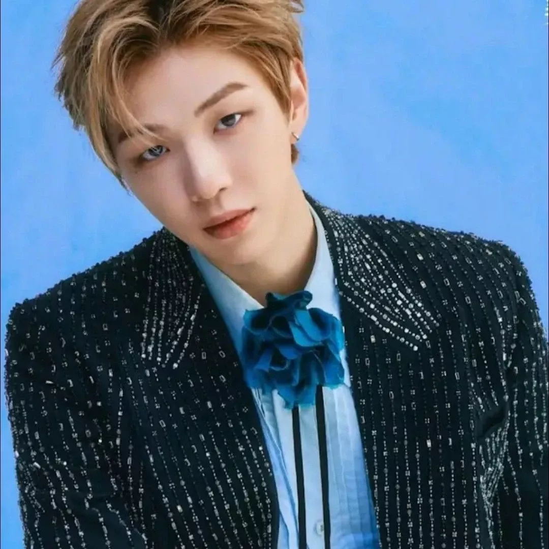 강다니엘의 비하인드 컷