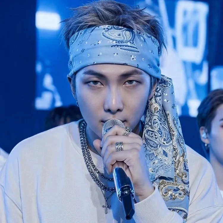 RM (BTS)の舞台裏ショット