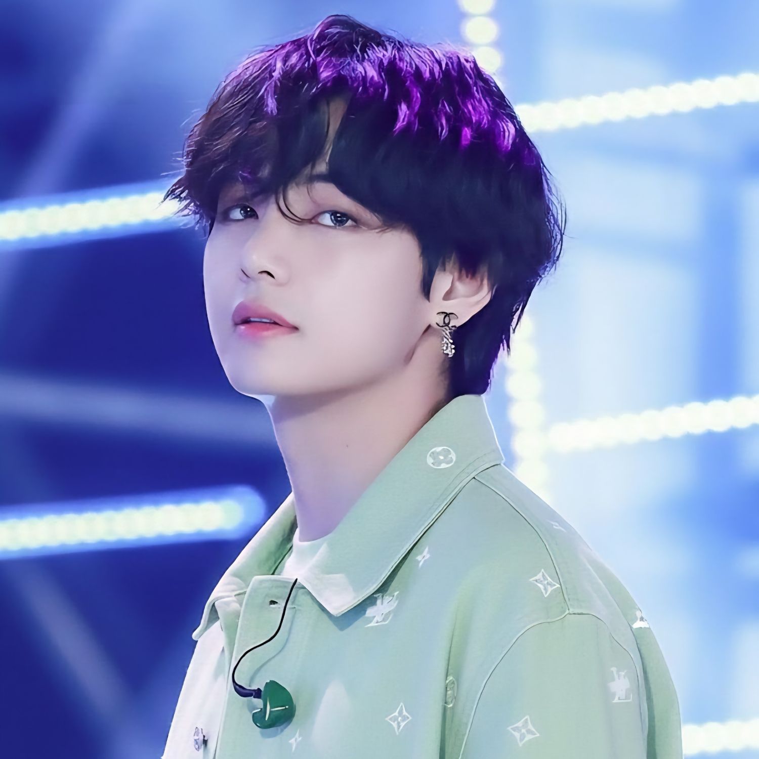 Momen yang diabadikan oleh penggemar V (BTS)