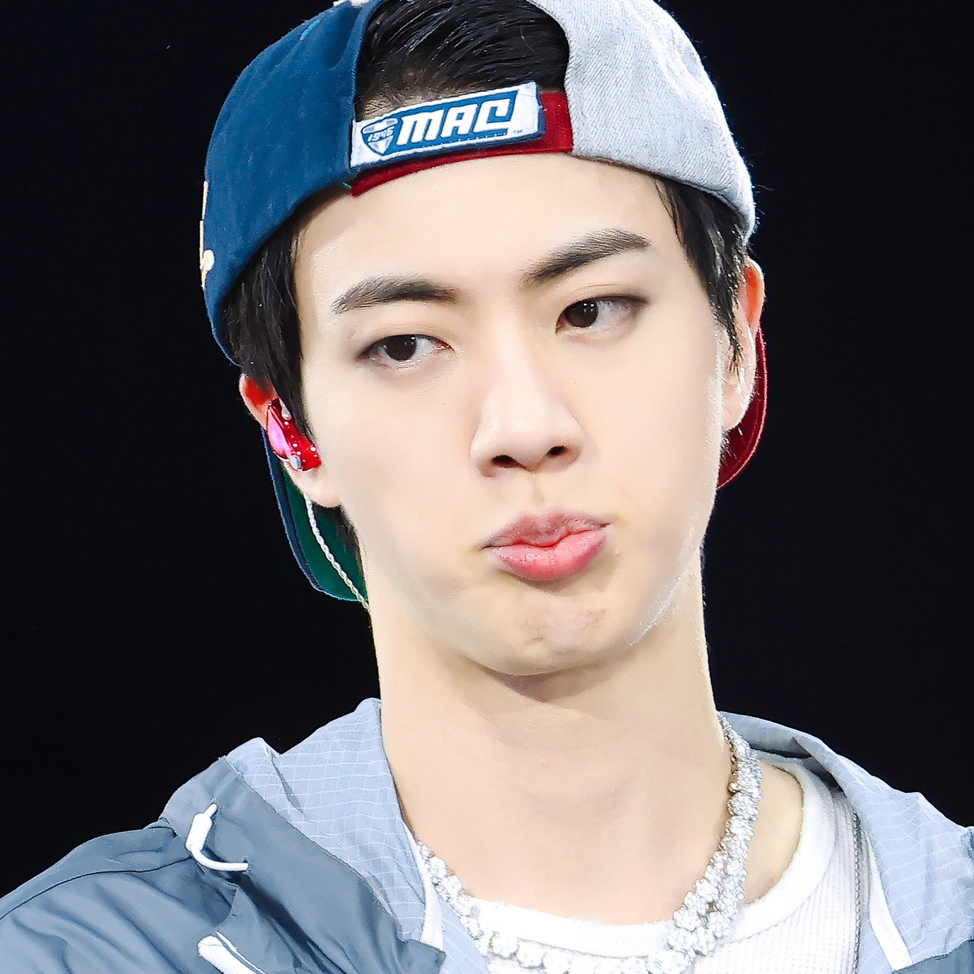 Foto terbaru Jin (BTS)