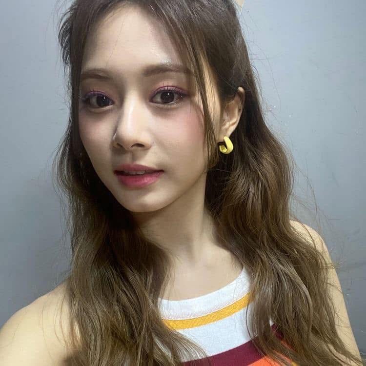 Recent activity shot of Tzuyu (TWICE)