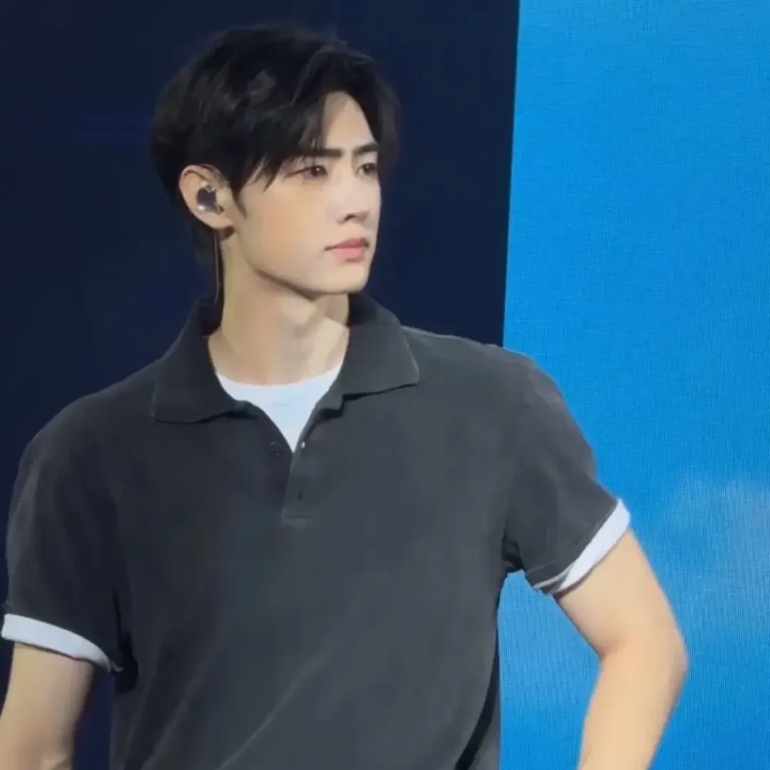 Foto terbaru Sunghoon (ENHYPEN)