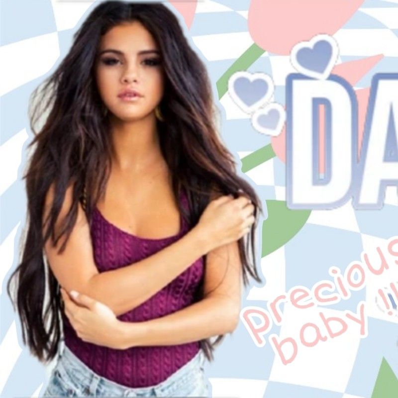 Latest photo of Selena Gomez