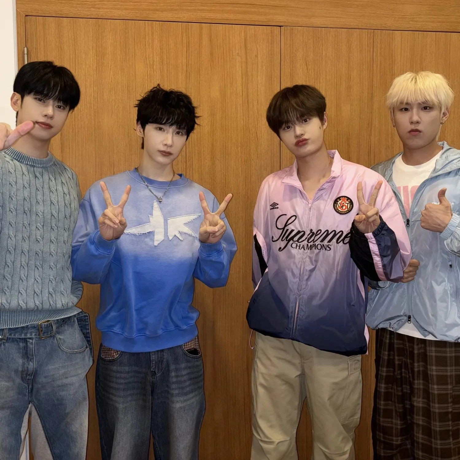 AB6IX의 최신 사진