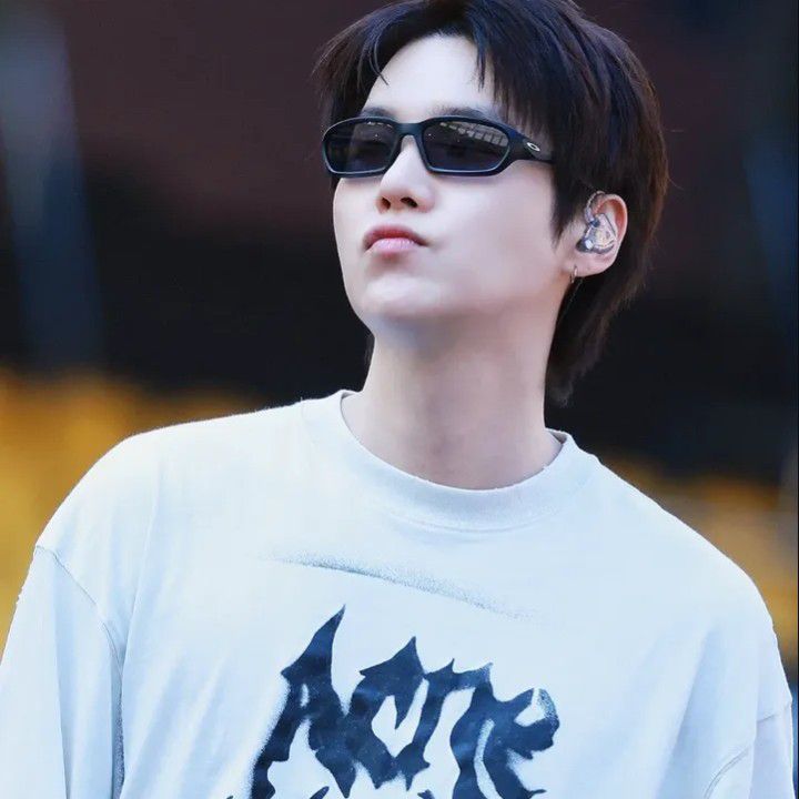 슈가 (방탄소년단) 최근 활동샷