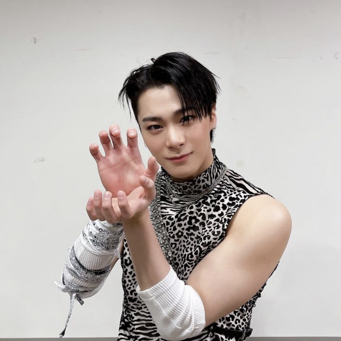 A moment captured by Moonbin (ASTRO)'s fan