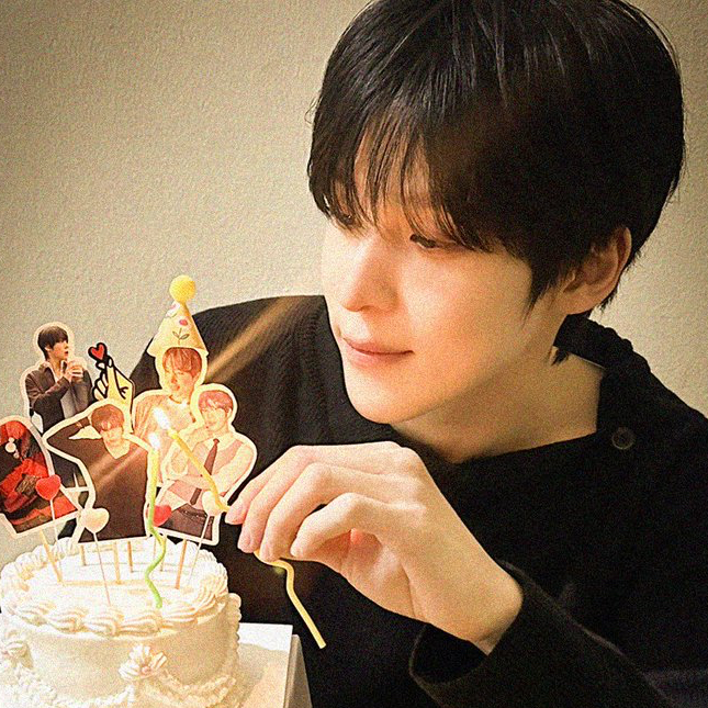 ジョン・ユンホ (ATEEZ)の舞台裏ショット