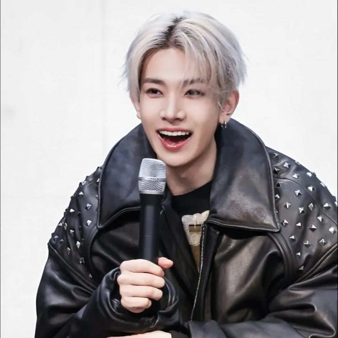 羲承 (ENHYPEN)的最新照片