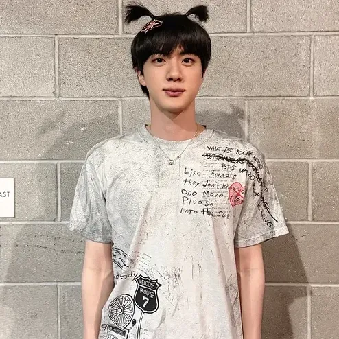 Foto terbaru Jin (BTS)
