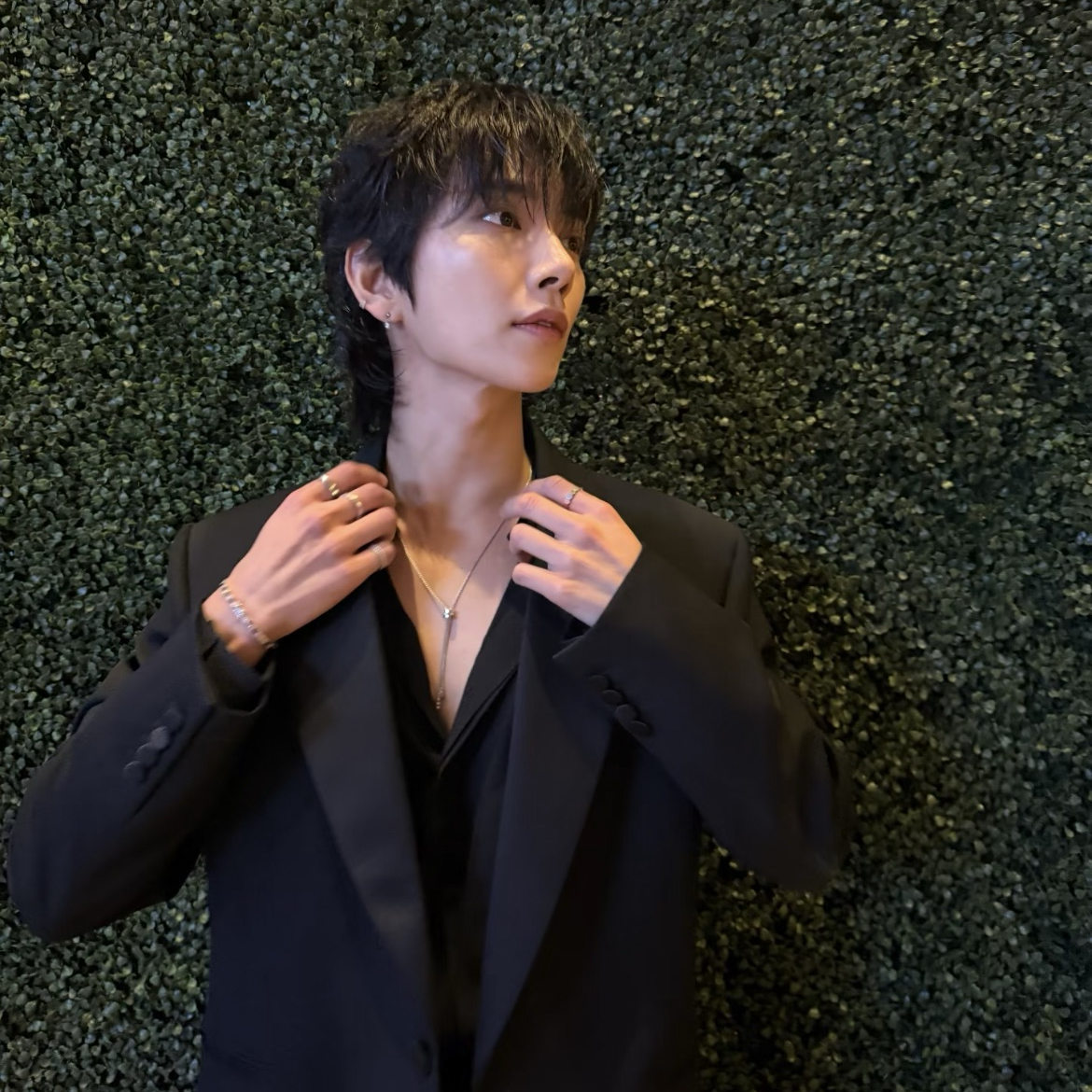 Latest photo of Joshua (SEVENTEEN)