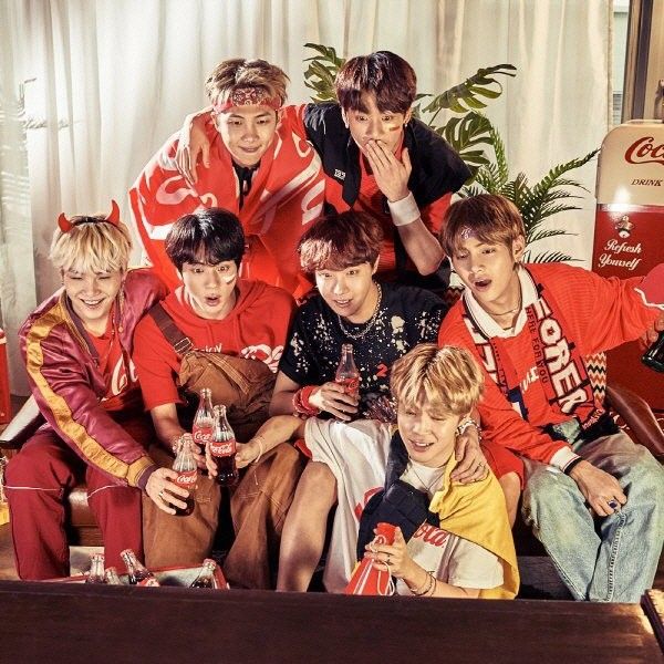 Momen yang diabadikan oleh penggemar BTS