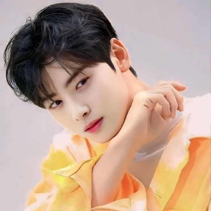 Latest photo of Eunwoo (ASTRO)