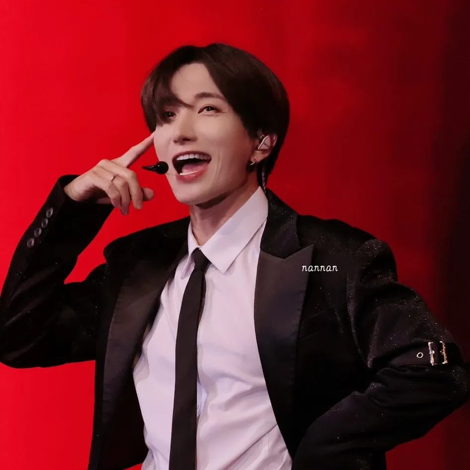 Latest photo of Leeteuk (Super Junior)