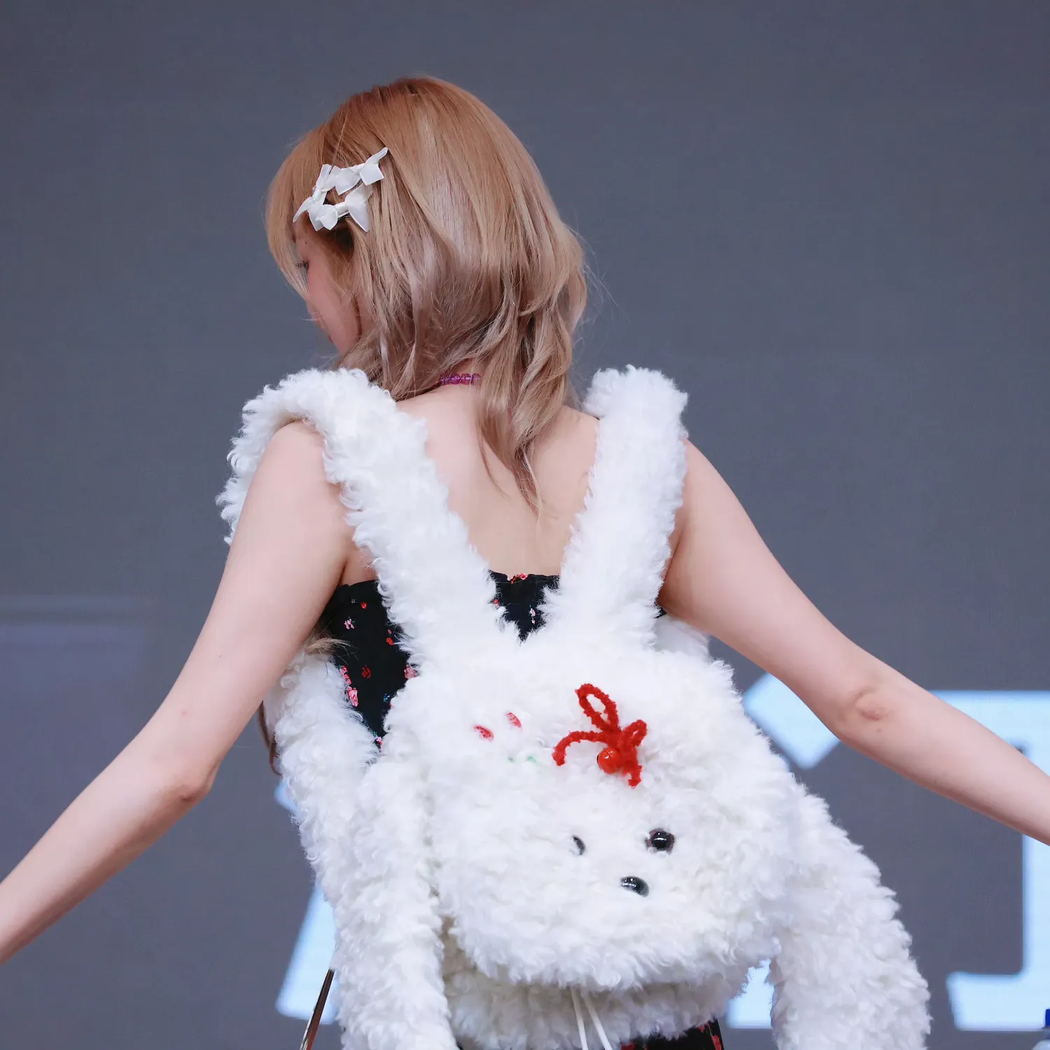 A moment captured by Yuqi (i-dle)'s fan