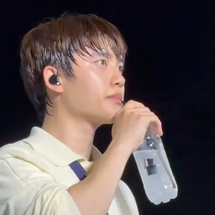 Momen yang diabadikan oleh penggemar D.O. (EXO)