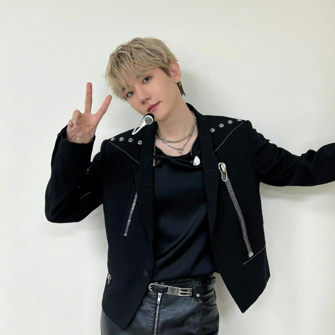 Momen yang diabadikan oleh penggemar Baekhyun (EXO)