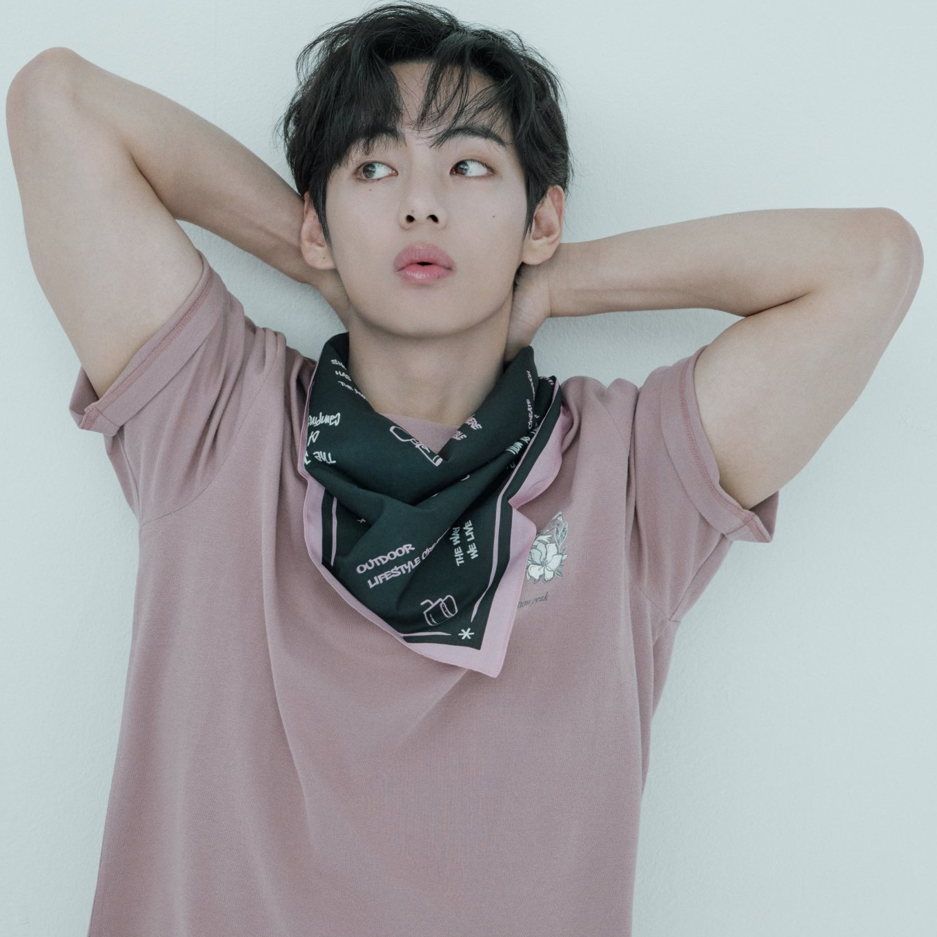 V (BTS)の最近の活動写真