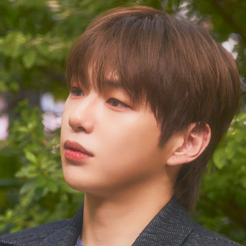 강다니엘의 최신 사진