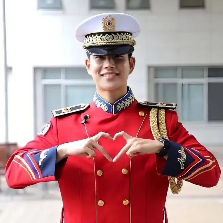 Latest photo of MJ (ASTRO)