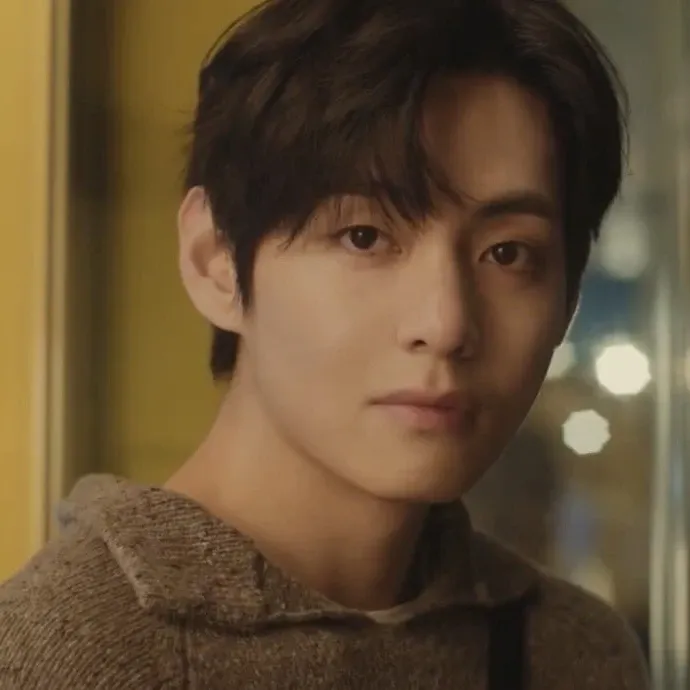 Foto terbaru V (BTS)