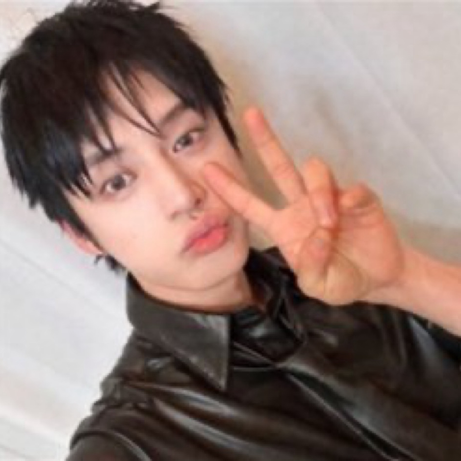 金地雄 (ZEROBASEONE)粉絲拍下的瞬間