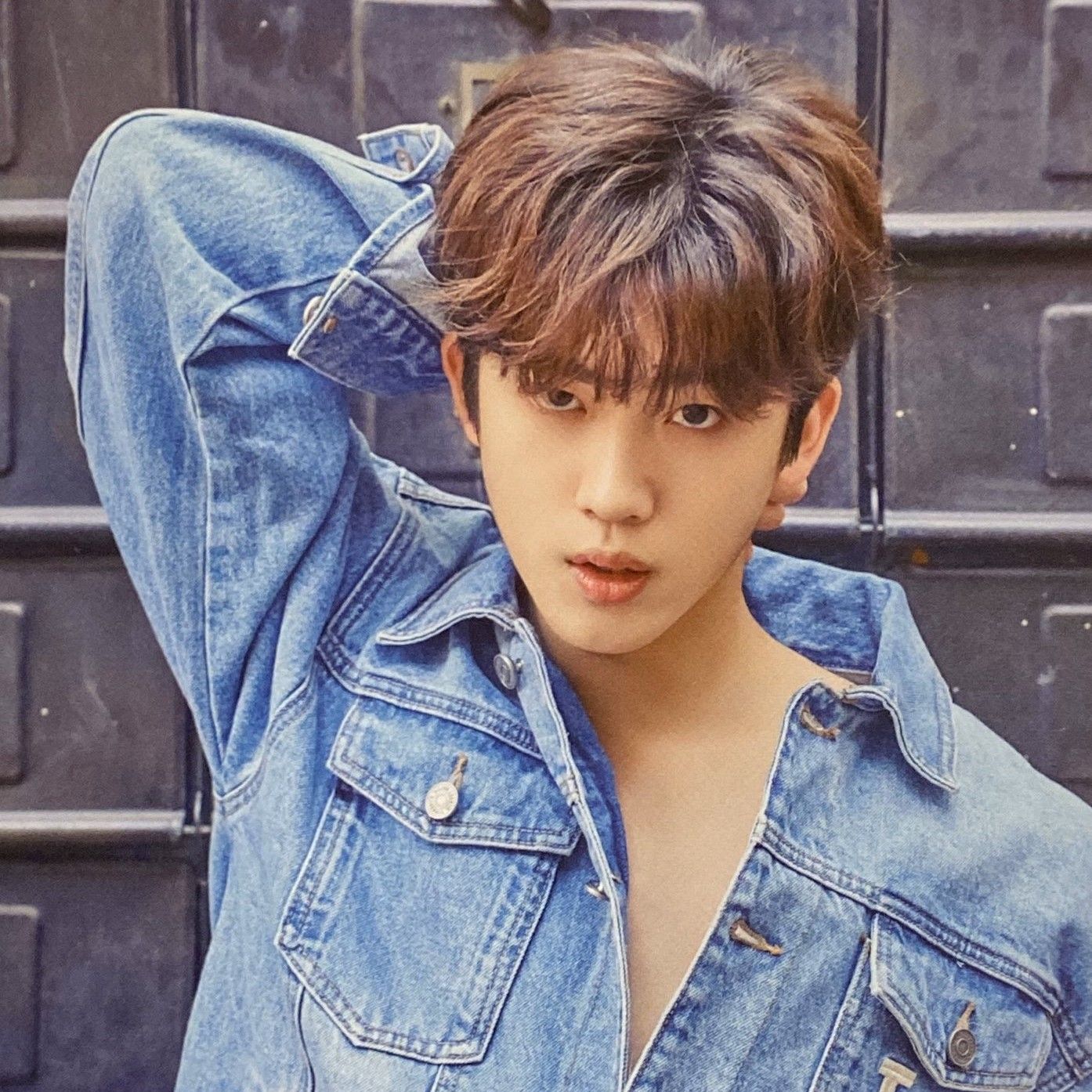 A moment captured by Kim Yohan (WEi)'s fan