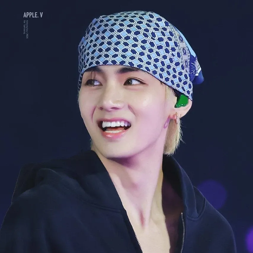 뷔 (방탄소년단)의 비하인드 컷