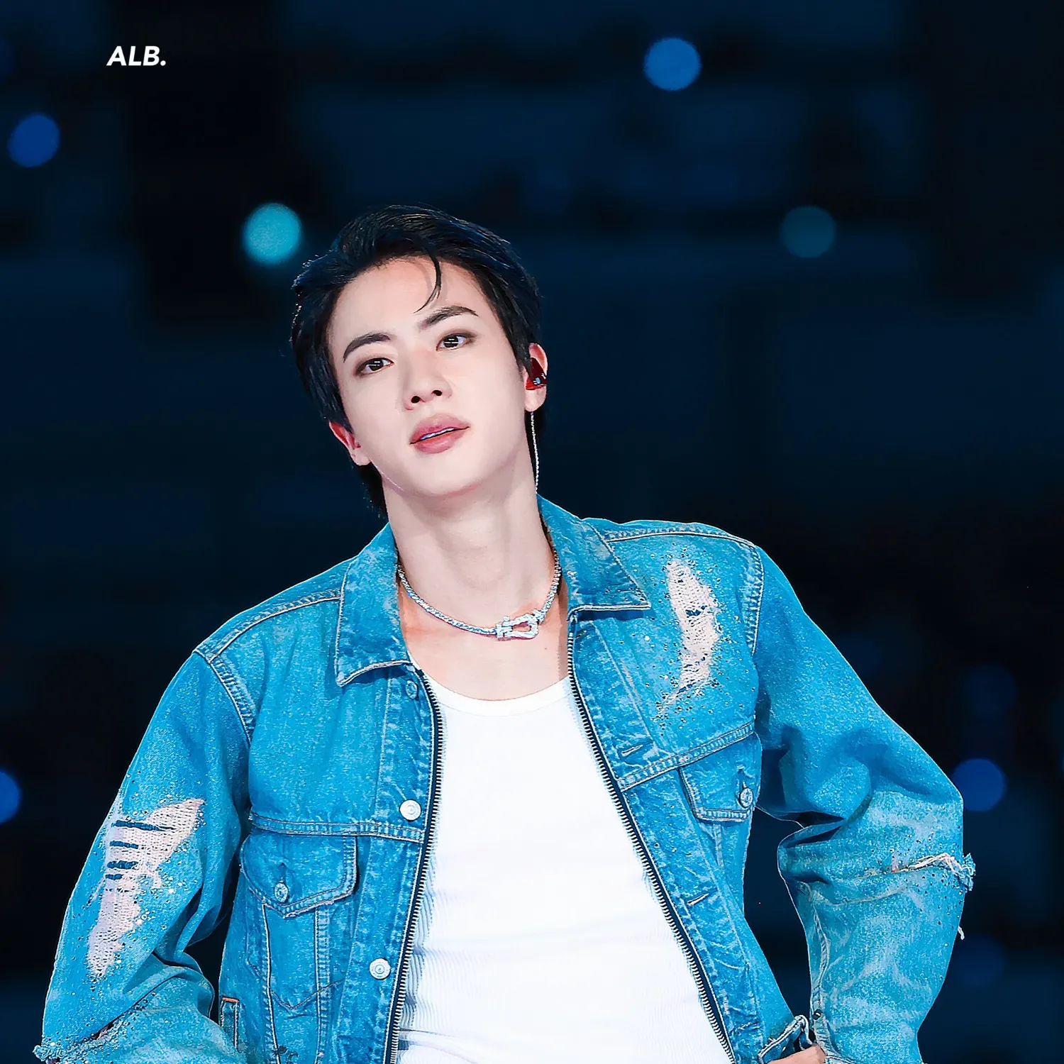 Foto terbaru Jin (BTS)