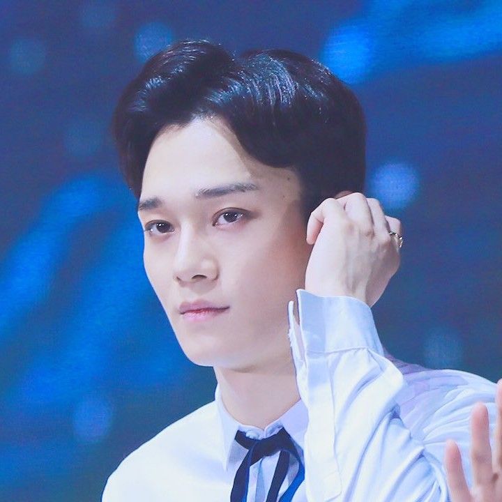 Behind-the-scenes cut of Chen (EXO)