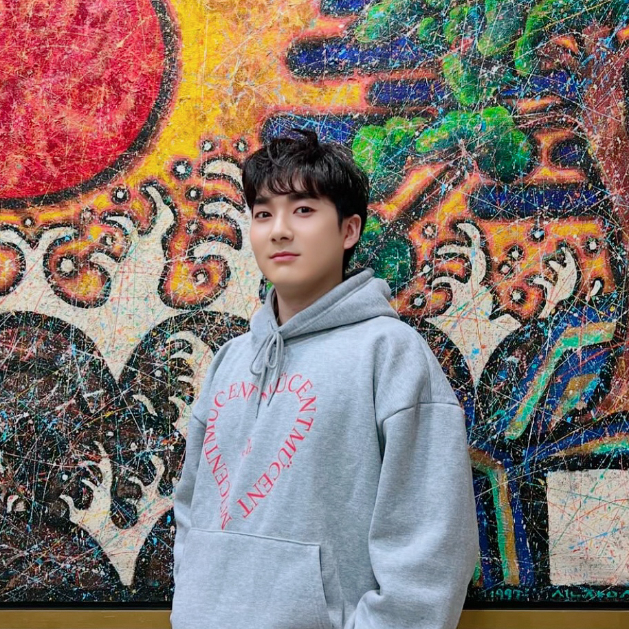 Latest photo of Aron