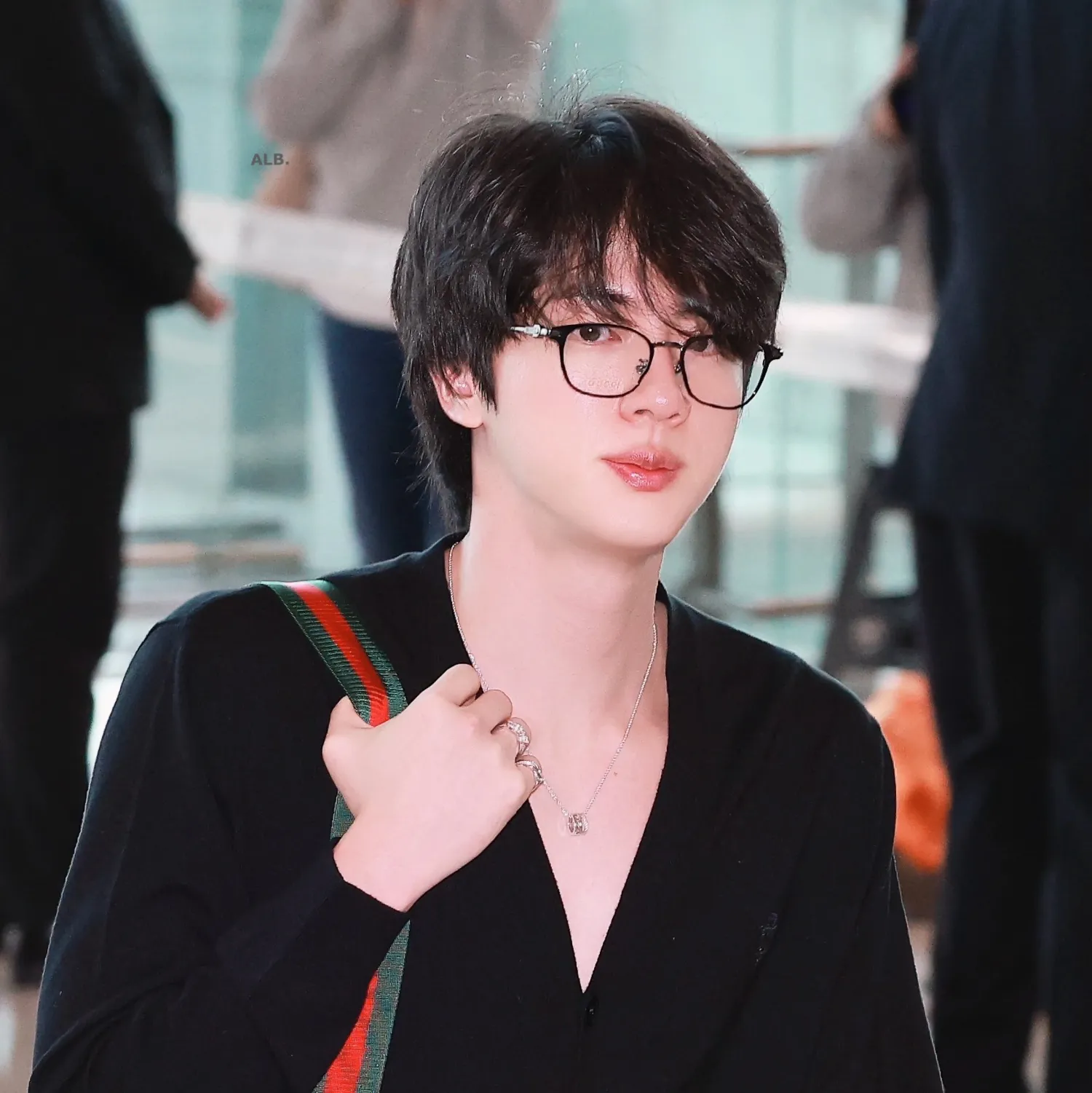 Jin (防弹少年团)的最新活动照片