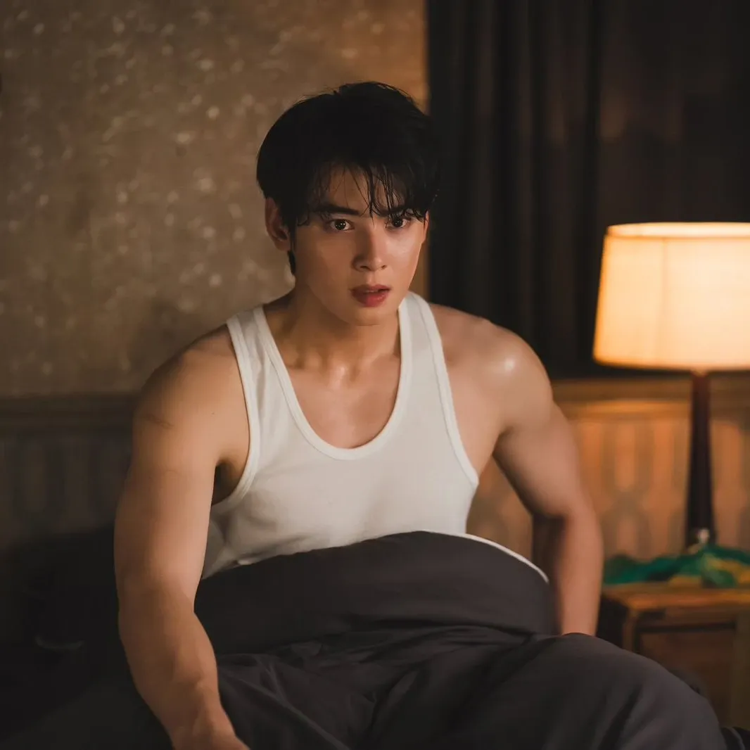 Latest photo of Eunwoo (ASTRO)